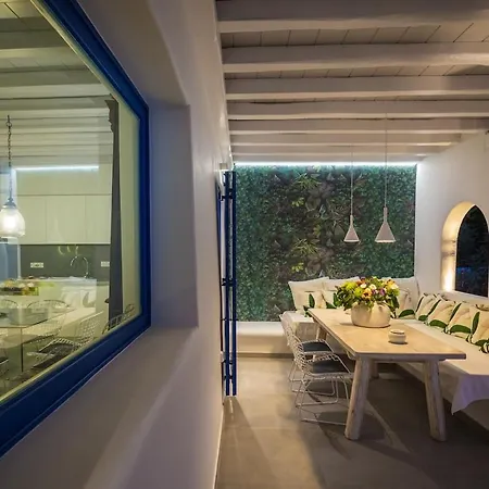 Iliana 1 & 2 W Shared Pool, Ornos, Mykonos * Ορνός