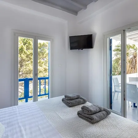 Iliana 1 & 2 W Shared Pool, Ornos, Mykonos *