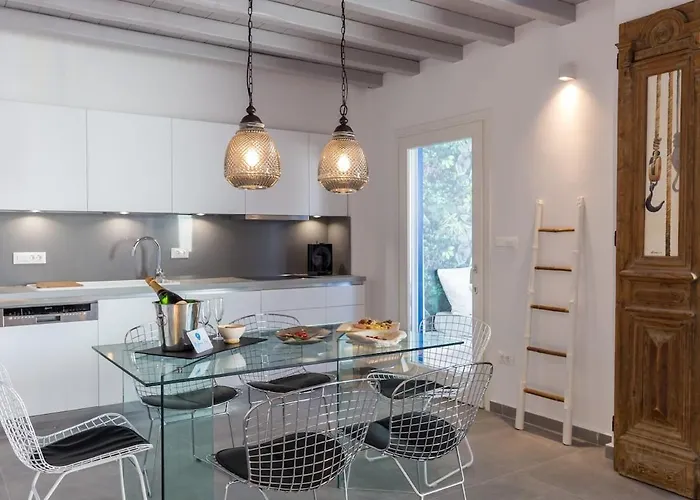 Iliana 1 & 2 W Shared Pool, Ornos, Mykonos Вилла