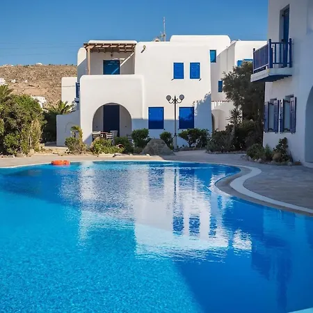 Iliana 1 & 2 W Shared Pool, Ornos, Mykonos オルノス