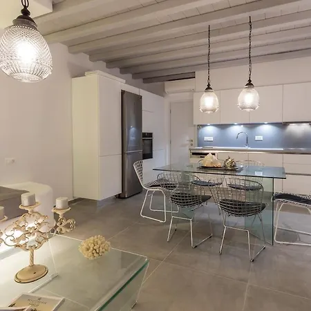 Iliana 1 & 2 W Shared Pool, Ornos, Mykonos *