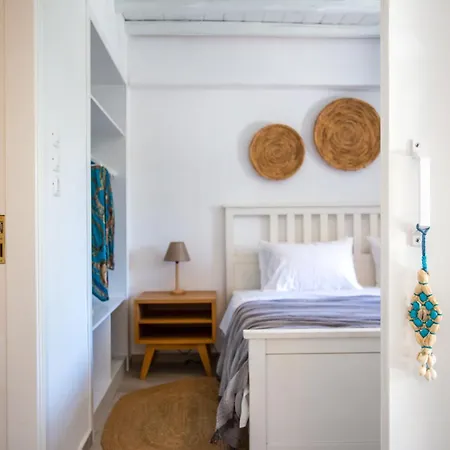 Iliana 1 & 2 W Shared Pool, Ornos, Mykonos וילה