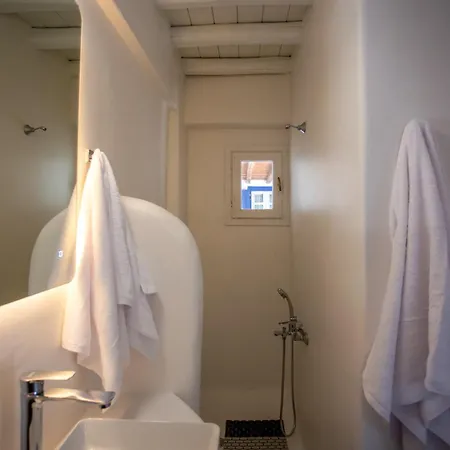 Iliana 1 & 2 W Shared Pool, Ornos, Mykonos * אורנוס